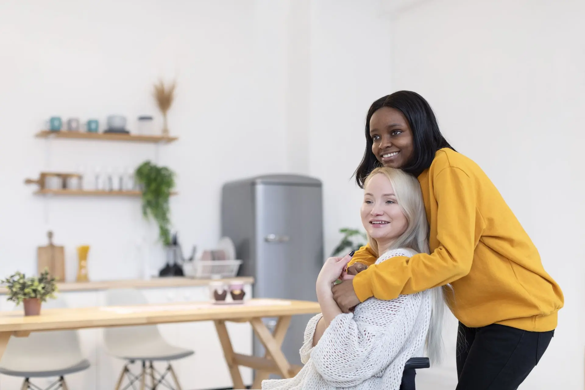 medium-shot-woman-holding-friend